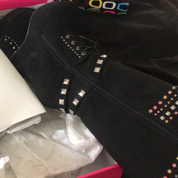 New Fabulous fun wear - Picture 5 of 5